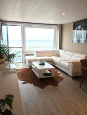 Гостиница Nieuwpoort zicht op zee  Ньивпорт